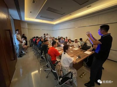 攜手共贏，開啟熱帶農產品貿易新篇章——六十余位代理商參觀訪問海南國際熱帶農產品拍賣中心并達成合作協(xié)議